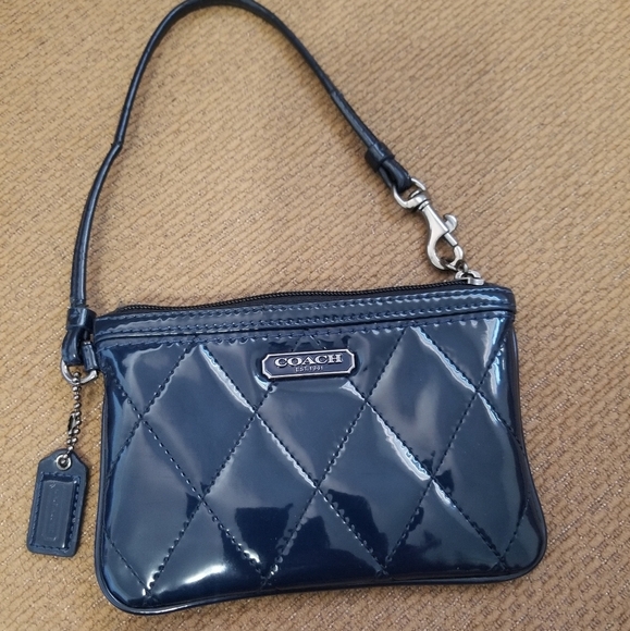 Coach Wristlet - Picture 4 of 9